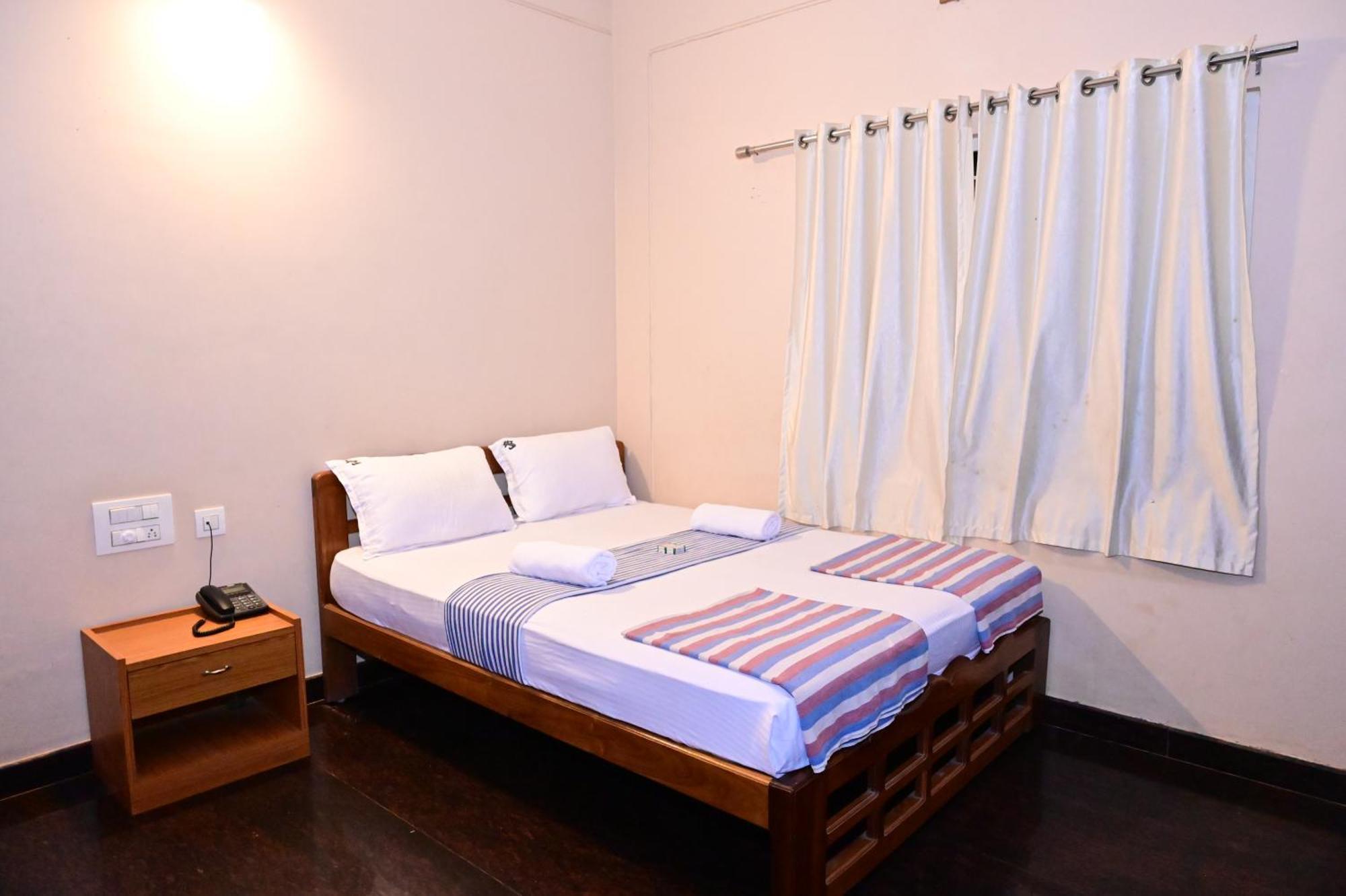 Jaya Paradise Mavalli ภายนอก รูปภาพ