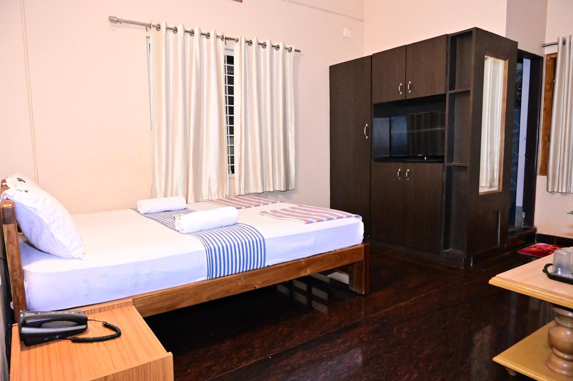 Jaya Paradise Mavalli ภายนอก รูปภาพ