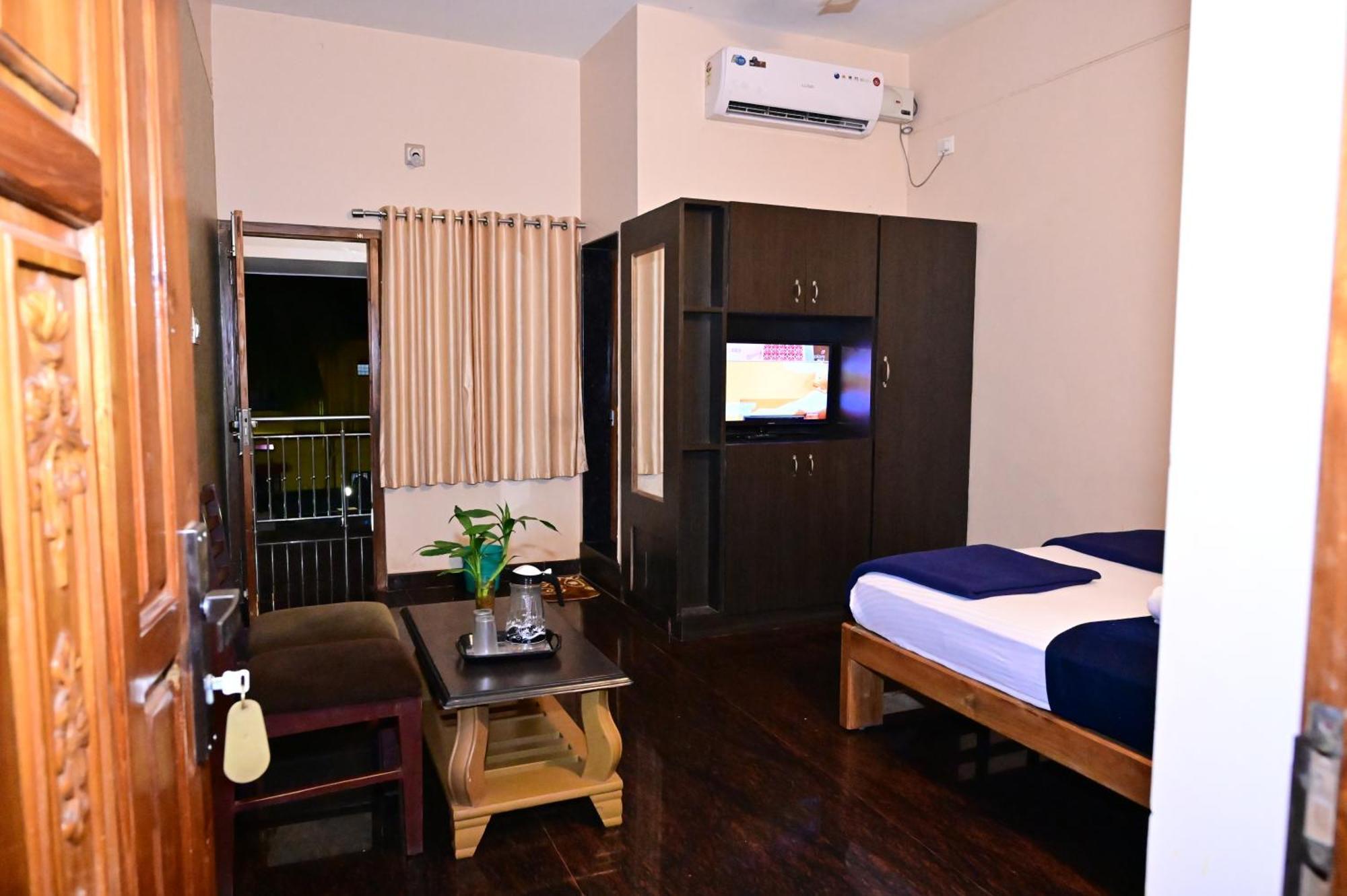Jaya Paradise Mavalli ภายนอก รูปภาพ